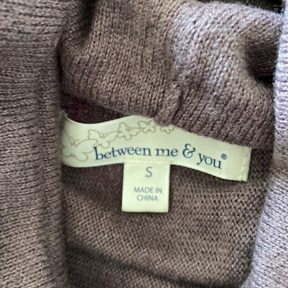 BETWEEN ME & YOU WOOL BLEND COWL NECK SWEATER TOP SIZE S NWOT - Picture 4 of 4